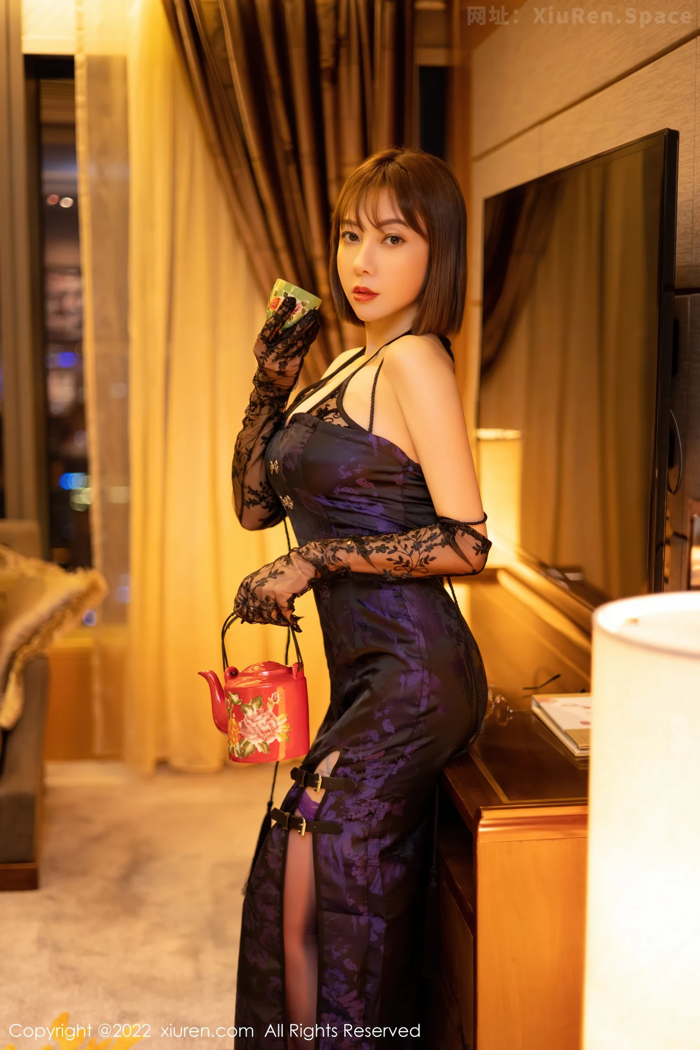 图片[6]-[XiuRen秀人网]VOL.4422 御姐果儿Victoria青海旅拍脱黑色长裙真空露豪乳遮点诱惑写真41P-秀人网官方网站